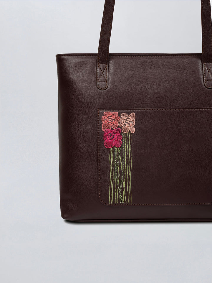 Garden of Roses Tote Bag