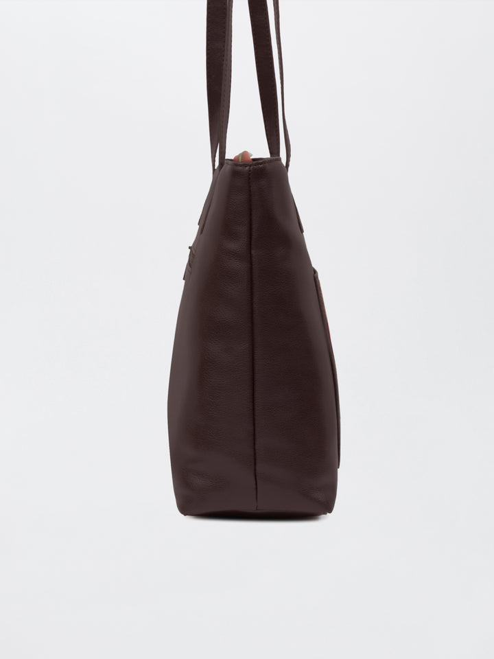 Garden of Roses Tote Bag