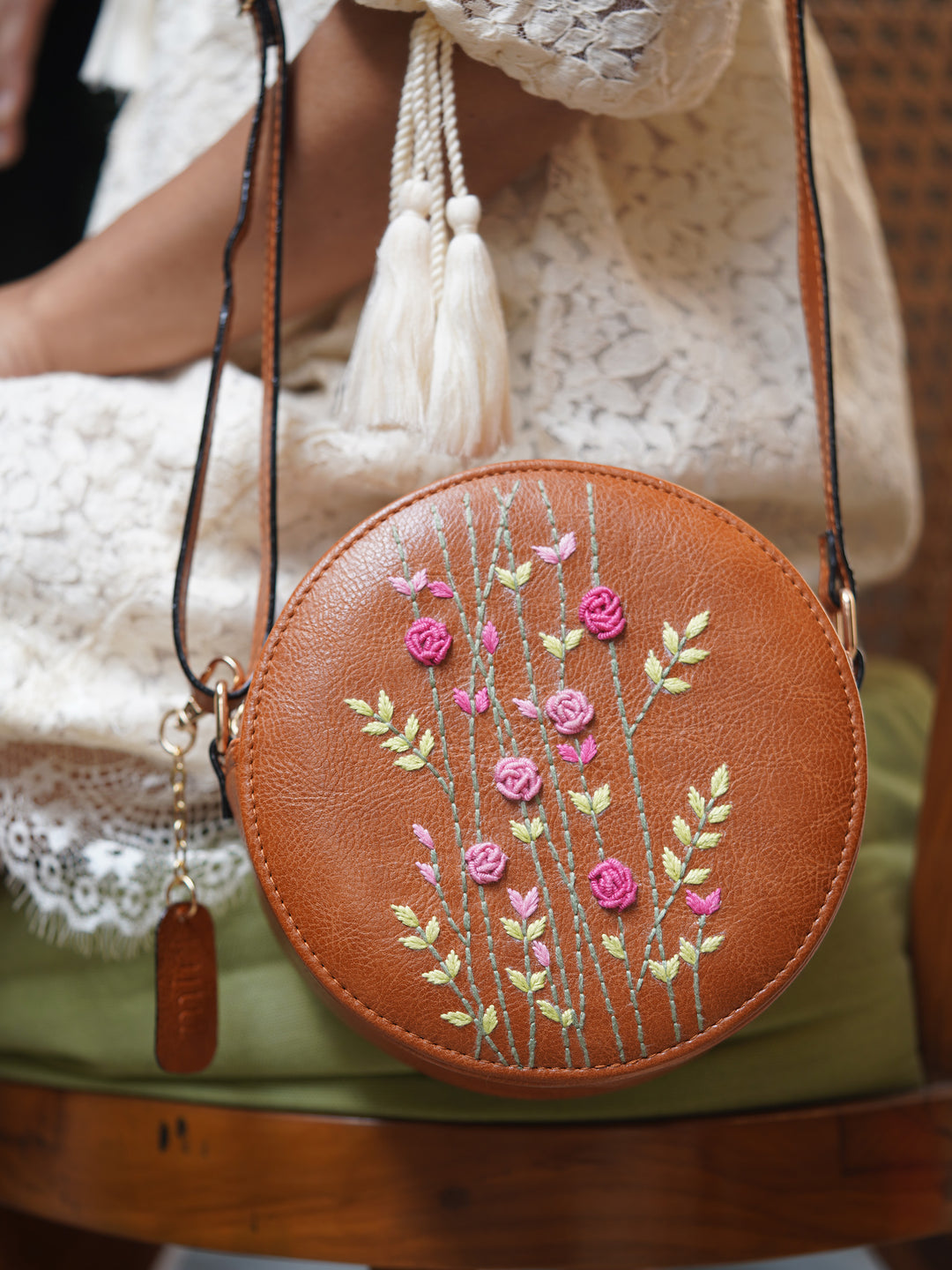 Rosebuds Sling Bag - Miri