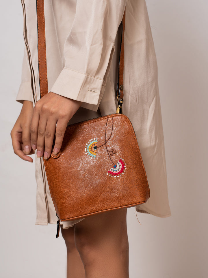 Coral Bells Sling Bag - Miri