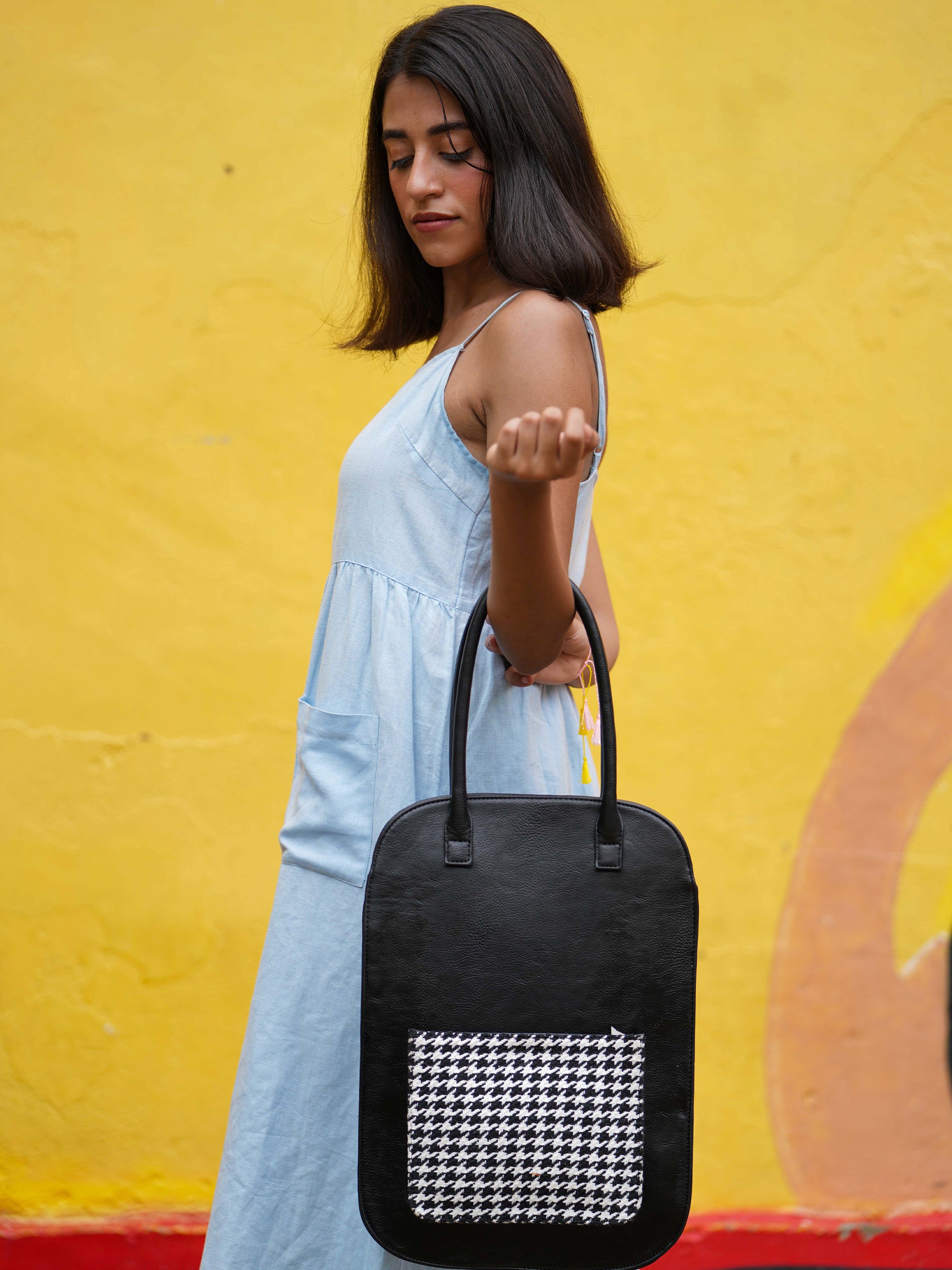 Black Handcrafted Emma Laptop Bag – Miri