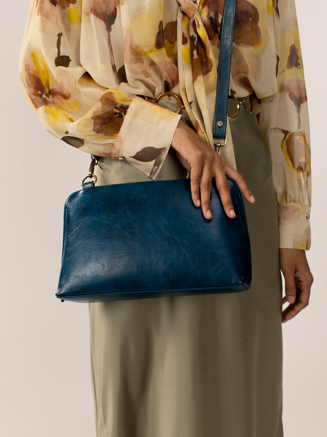 Himalayan Neel Lodhi Sling