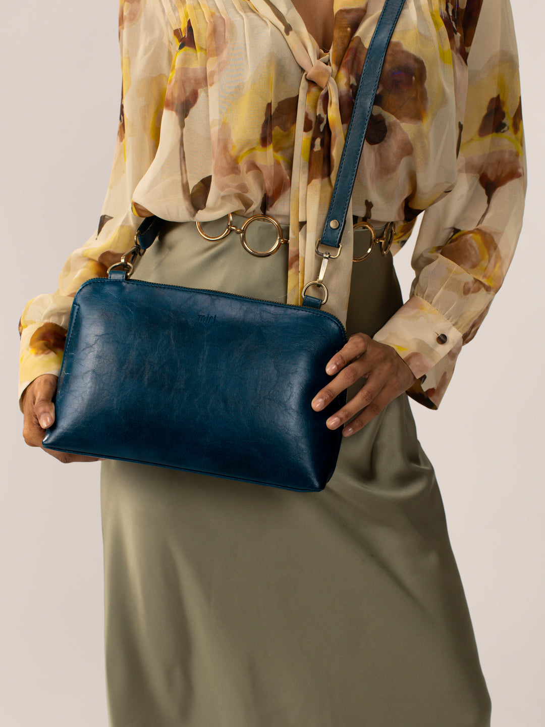 Himalayan Neel Lodhi Sling