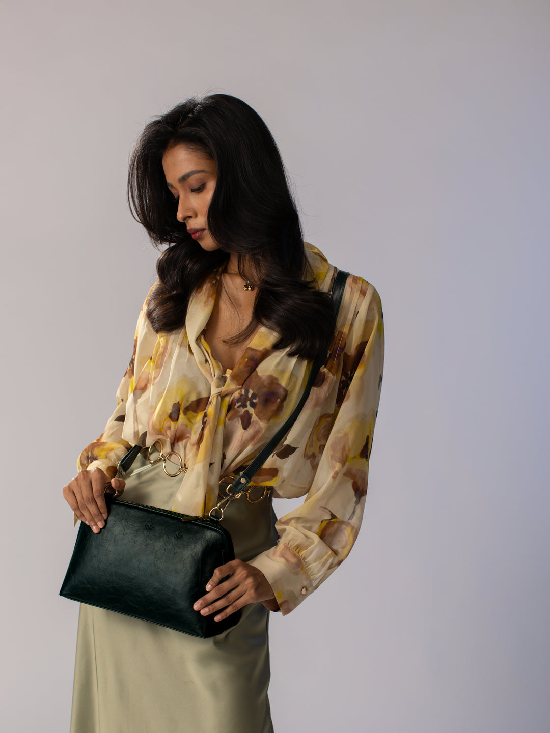 Deep Pine Lodhi Sling