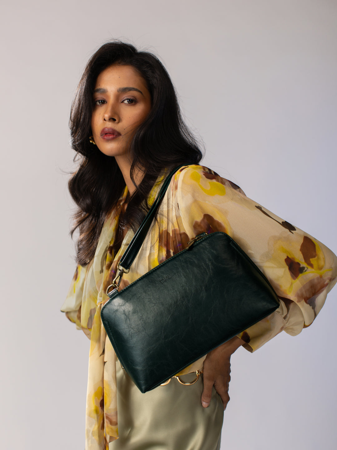 Deep Pine Lodhi Sling