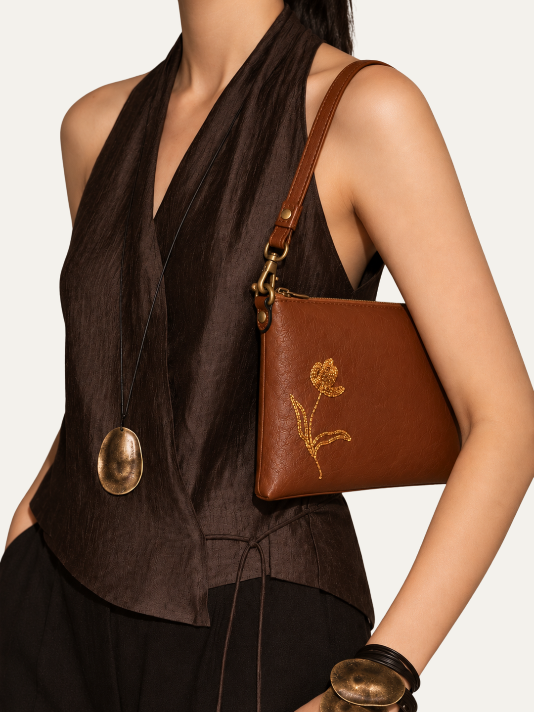 Kusum Baithak Sling