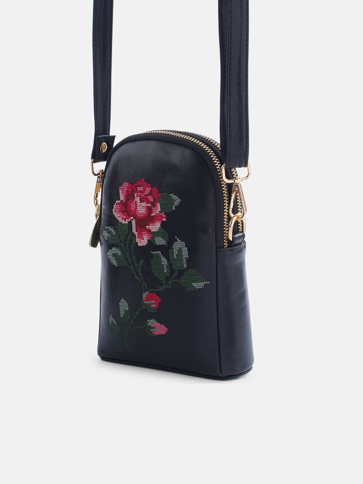 Udhagai Queen Cross Stitched Jodi Pouch Sling - Black