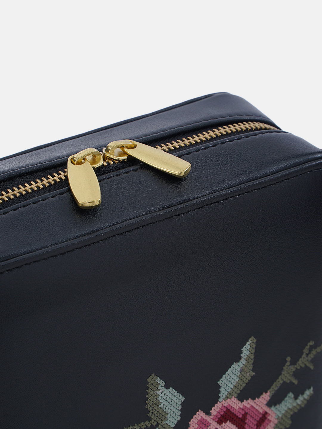 Mountain Bride Cross Stitched Square Sling - Black
