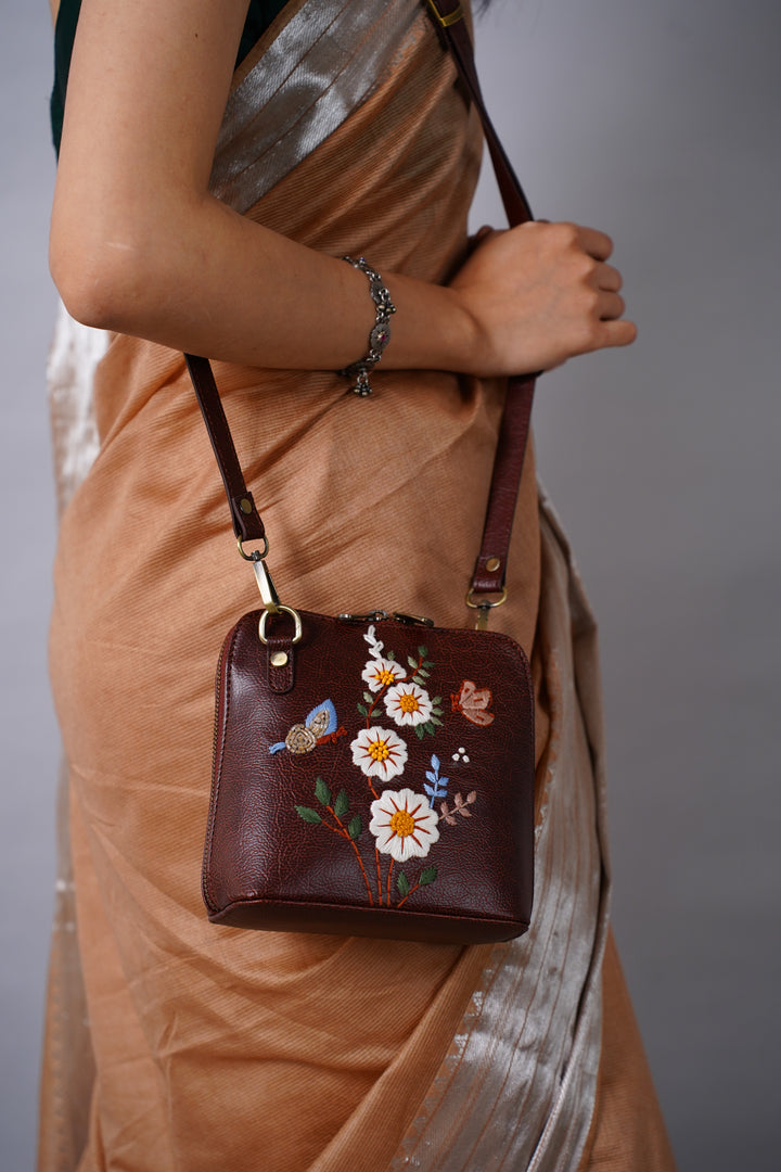 Hand Embroidered White Daisy Venice Sling Bag