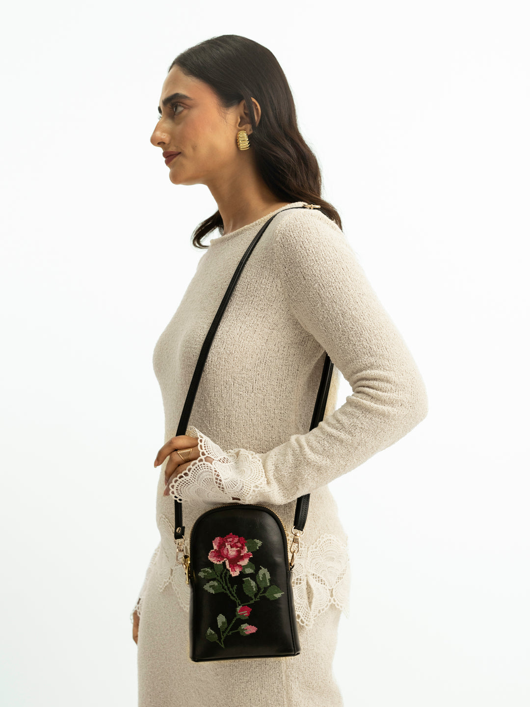 Udhagai Queen Cross Stitched Jodi Pouch Sling - Black
