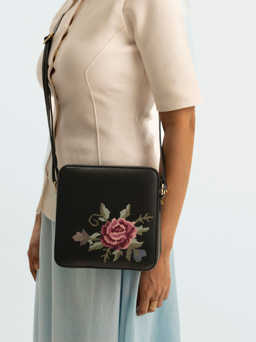 Mountain Bride Cross Stitched Square Sling - Black